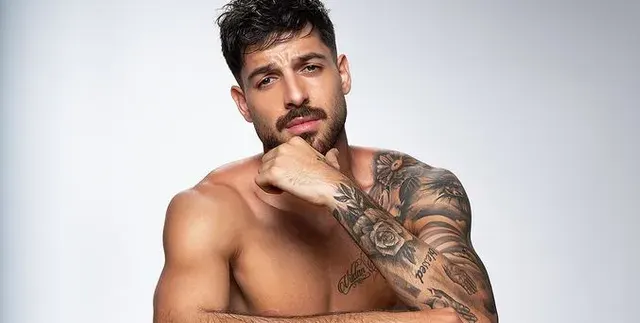 Емрах си купи „Майбах“ за 400 бона (ВИДЕО)