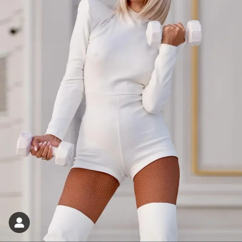 Есил Дюран го раздава "бяла и добра"