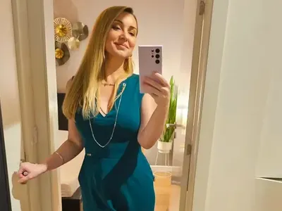 Галка от „Каризма” се завръща като певица