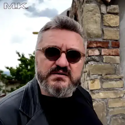 Карбовски вдигна църква