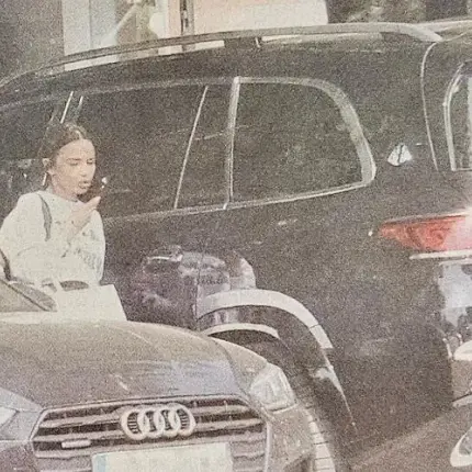 Мара Отварачката юрка звяр за 500 бона! Толкова скоро ли е намерила нов балък? (Папарашки снимки)