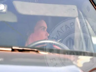 Мара Отварачката юрка звяр за 500 бона! Толкова скоро ли е намерила нов балък? (Папарашки снимки)