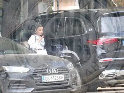 Мара Отварачката юрка звяр за 500 бона! Толкова скоро ли е намерила нов балък? (Папарашки снимки)