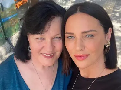 Мария Силвестър взела сините очи на майка си