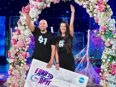 Михаела от Един за друг се тунингова