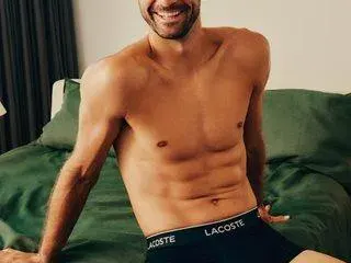 Мис Силикон точи лиги по Гришо