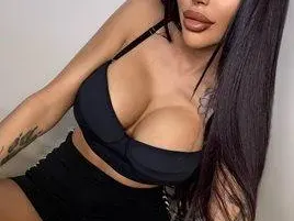 Мис Силикон точи лиги по Гришо