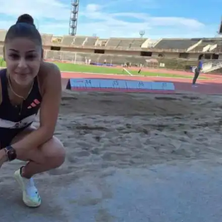 Мистерията се разплита: 54-годишният Юлиян Вергов заби 23-годишна атлетка (Папарашки СНИМКИ)