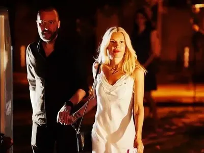 МЪЖКАР? Нойзи под чехъл, Мария го издържа (Вижте как се изложи)