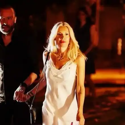 МЪЖКАР? Нойзи под чехъл, Мария го издържа (Вижте как се изложи)