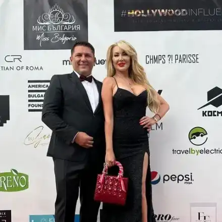 На изчезване е! Антония Петрова се втали с 13 кг