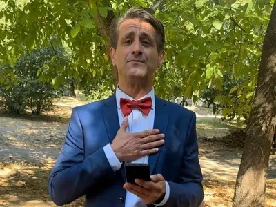 Няма шега: Филип Аврамов учреди партия ПЪН, отива на избори