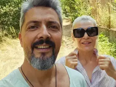 Пчели нажилиха неверния Стефан на Гала