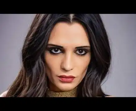 "Певицата" Рашия Джоли се размечта: Търся си богаташ, който да ме гледа и издържа