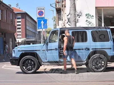 ШОК: Загадката защо краката на ФИКИ не са мускулести е разкрита (УНИКАЛНИ СНИМКИ)