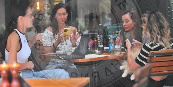 Щерките на Фатик се събраха на обяд