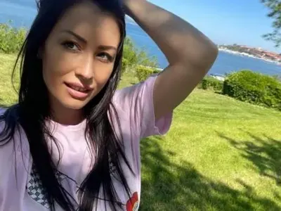 Синът на Джена е нейно копие (Снимка)