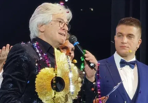 СКАНДАЛ с уредена награда на Орлин Горанов във фестивал за поп и рок музика  (СНИМКИ)