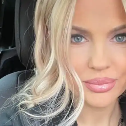 Вдовицата на Шарлопов  изпрати синовете му  да учат в Англия