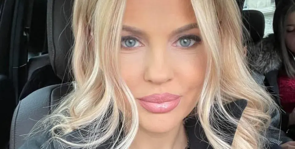 Вдовицата на Шарлопов  изпрати синовете му  да учат в Англия