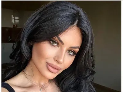 Венцислава Тафкова пръсна 20 бона за усмивка като на Благо Джизъса (СНИМКИ)