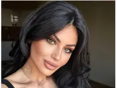 Венцислава Тафкова пръсна 20 бона за усмивка като на Благо Джизъса (СНИМКИ)