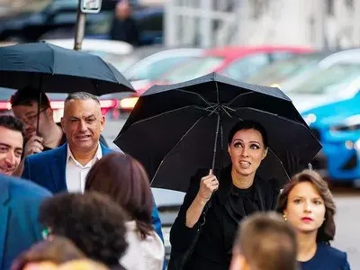Засукани мацки свалят гаджето на Мария Бакалова - Валери Григоров СНИМКИ