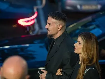 Засукани мацки свалят гаджето на Мария Бакалова - Валери Григоров СНИМКИ