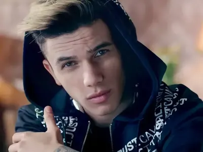 3 години след самоубийството: Ново ВИДЕО на Денис Теофиков поражда съмнения за последния му час