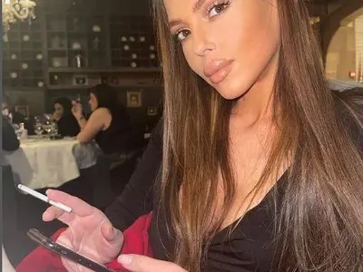 АБСУРД това да е Ванеса от „Биг Брадър“! Вижте колко красива е като брюнетка