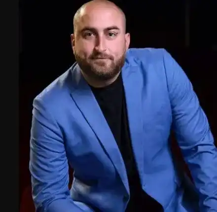 Арт мафия: Шефът на Хасковския театър Стелиян Николов щави с билети през US фирма (I ЧАСТ)