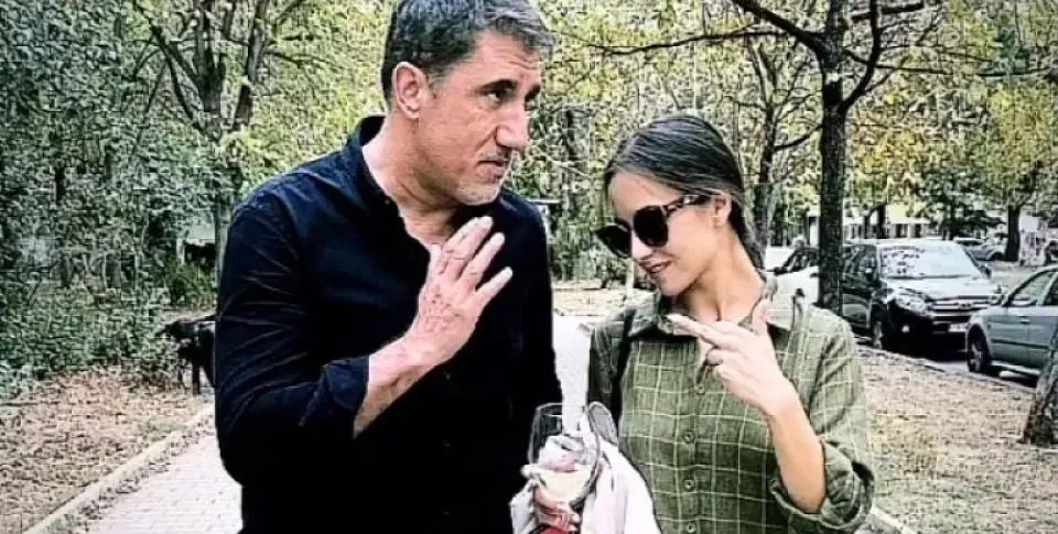 Башар Рахал чукна 50 с  гаджето си Любомира и колеги