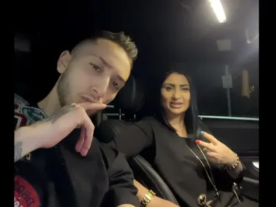 Без да е ясно какво работи: Лоренцо забогята, размахва пачки по стотачки