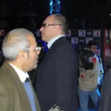 Брадърът Пацо храни бедни семейства