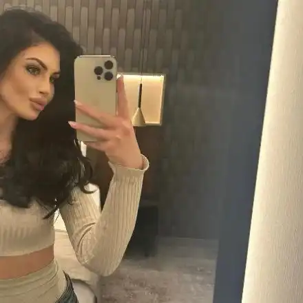 Брутален кадър! Венцислава Тафкова показа как го прави в банята