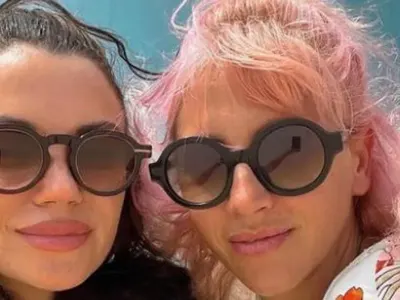 Диляна Попова се скубе със сестра си