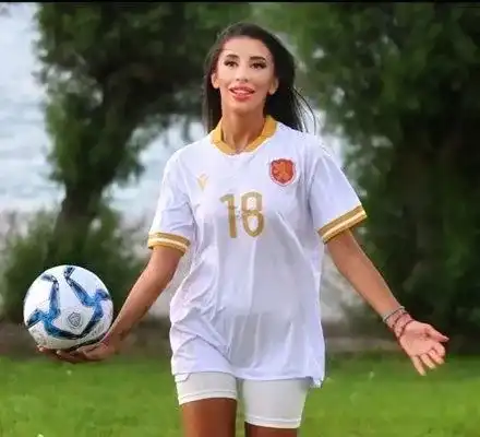 Ергенката Виктория Асенова: Чувала съм слухове за комарджии в родния футбол