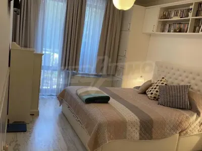 Ето го „ПАЛАТА“ на Зуека в Испания! Актьорът живее зад решетки (СНИМКИ)