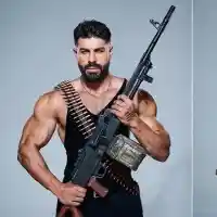 Фики се превърна в Рамбо