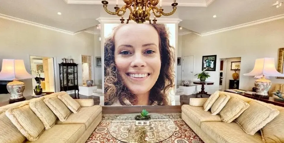 Гери Малкоданска дере по две кожи за мебели, продава дивани по 97 бона