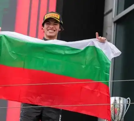 Гръм в Рая! Никола Цолов май се раздели с пищната Валерия