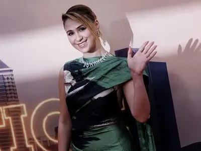 Хвалят Мария Бакалова - заслужено ли е това?!