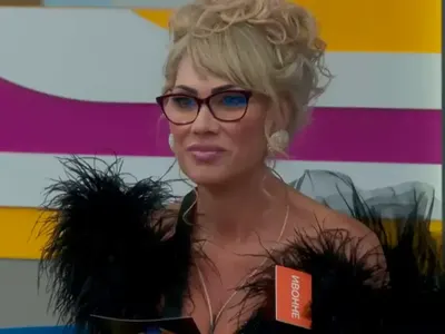 Ивонне от „Биг брадър" първа дружка със Сашка Васева, мислят ги за сестри (СНИМКИ)