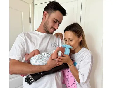 ИЗПОВЕД! Синът на Карамански: Не знаех как ще гледам бебе с една ръка