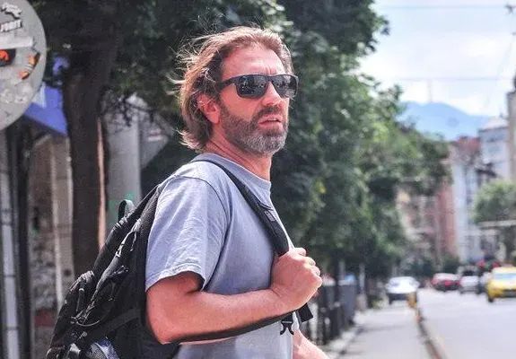 Калин Врачански е принуден да живее в един дом с тъщата си