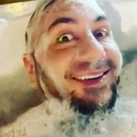 Коцето прибра 20 бона от клип „на живо“ ВИДЕО