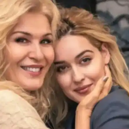 Мари роди! Гала лее сълзи в ефир: Не смея да кажа на кого прилича