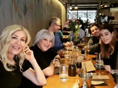 Мари роди! Гала лее сълзи в ефир: Не смея да кажа на кого прилича