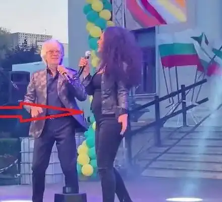 Мариана Попова с корем като бременна