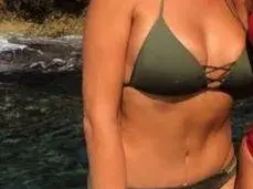 Мъж или жена? Ето я Ивон от Биг Брадър преди 10 години (+СНИМКИ по бански)